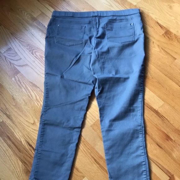 PULL ON PANTS - Picture 3 of 7